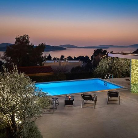 Villa Tela With Pool زابوريتش المظهر الخارجي الصورة