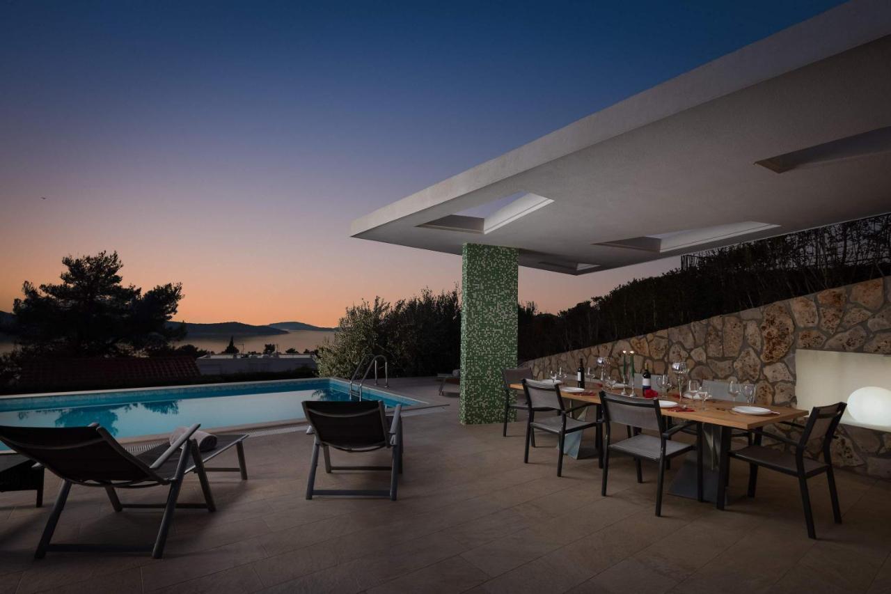 Villa Tela With Pool زابوريتش المظهر الخارجي الصورة