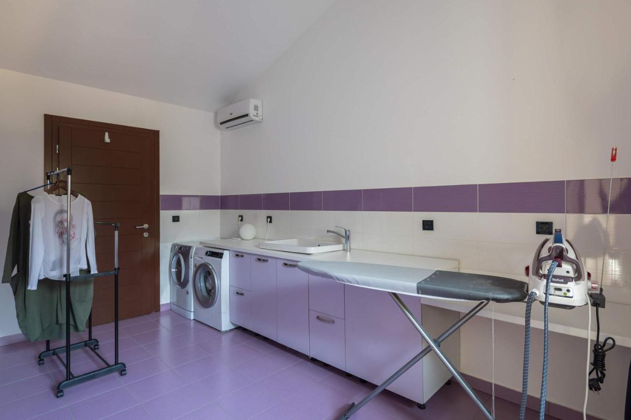 Villa Tela With Pool زابوريتش المظهر الخارجي الصورة