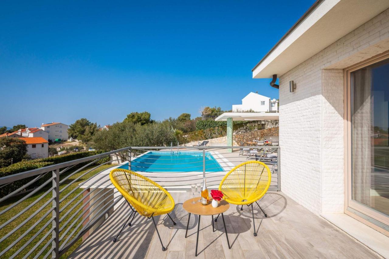 Villa Tela With Pool زابوريتش المظهر الخارجي الصورة