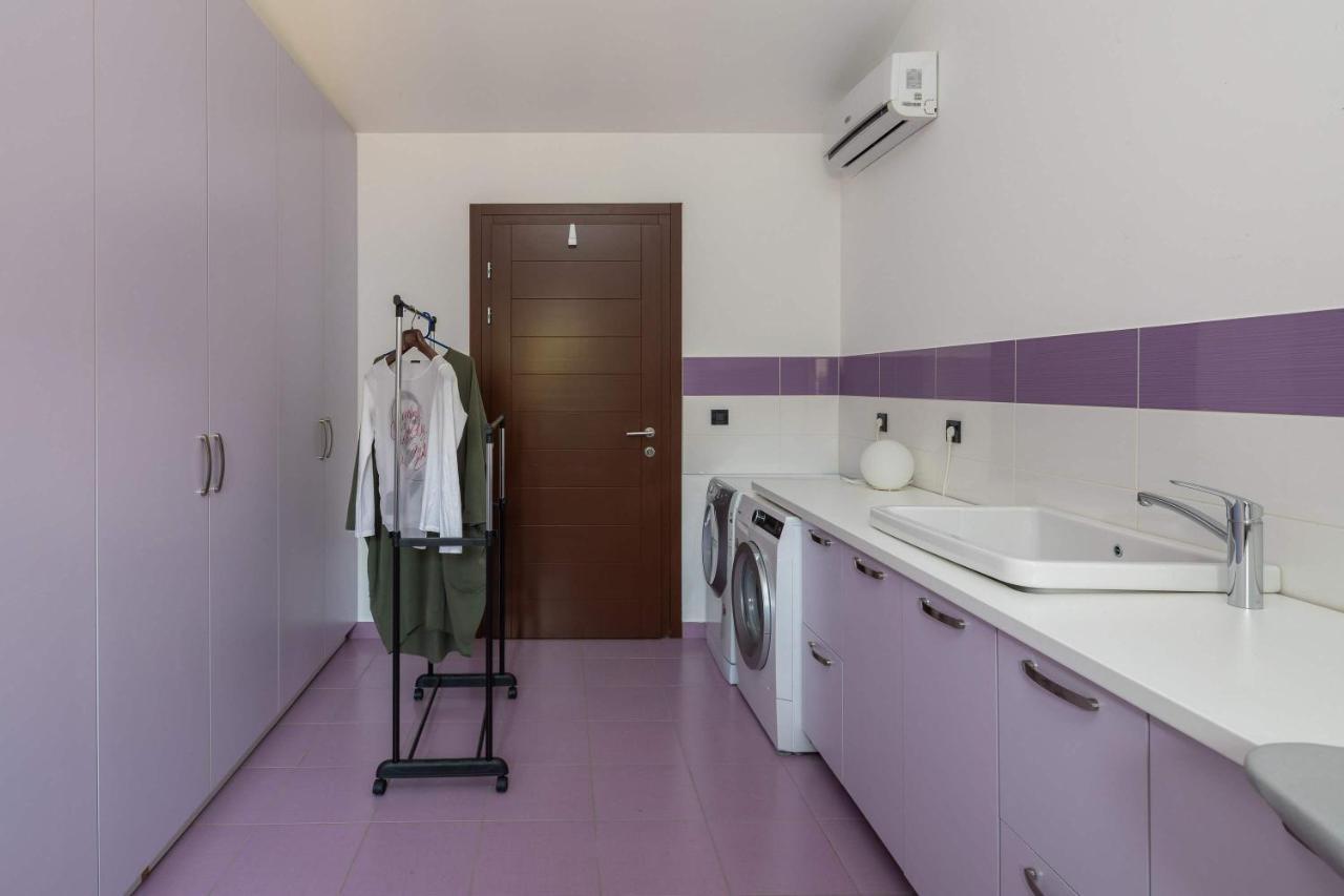 Villa Tela With Pool زابوريتش المظهر الخارجي الصورة
