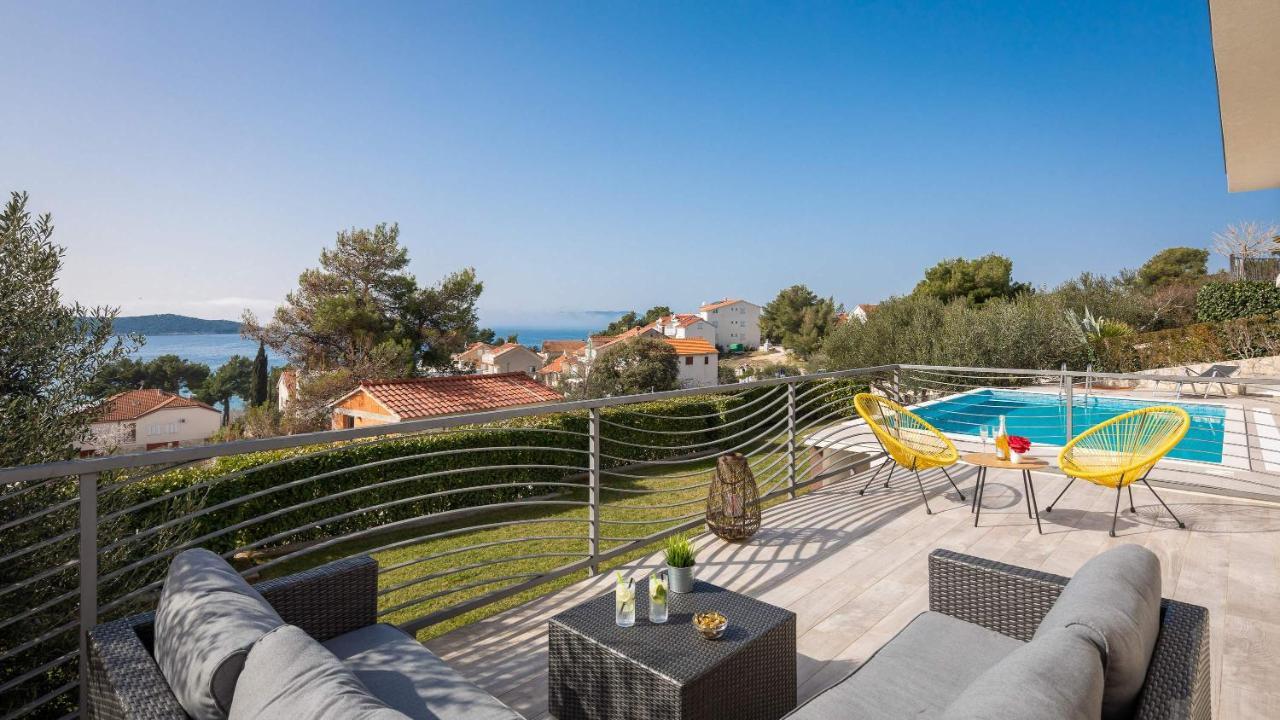 Villa Tela With Pool زابوريتش المظهر الخارجي الصورة