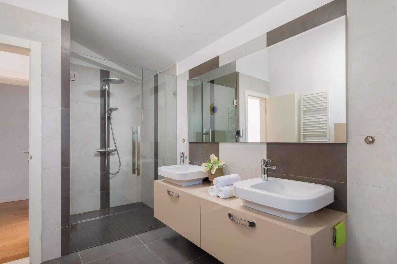 Villa Tela With Pool زابوريتش المظهر الخارجي الصورة