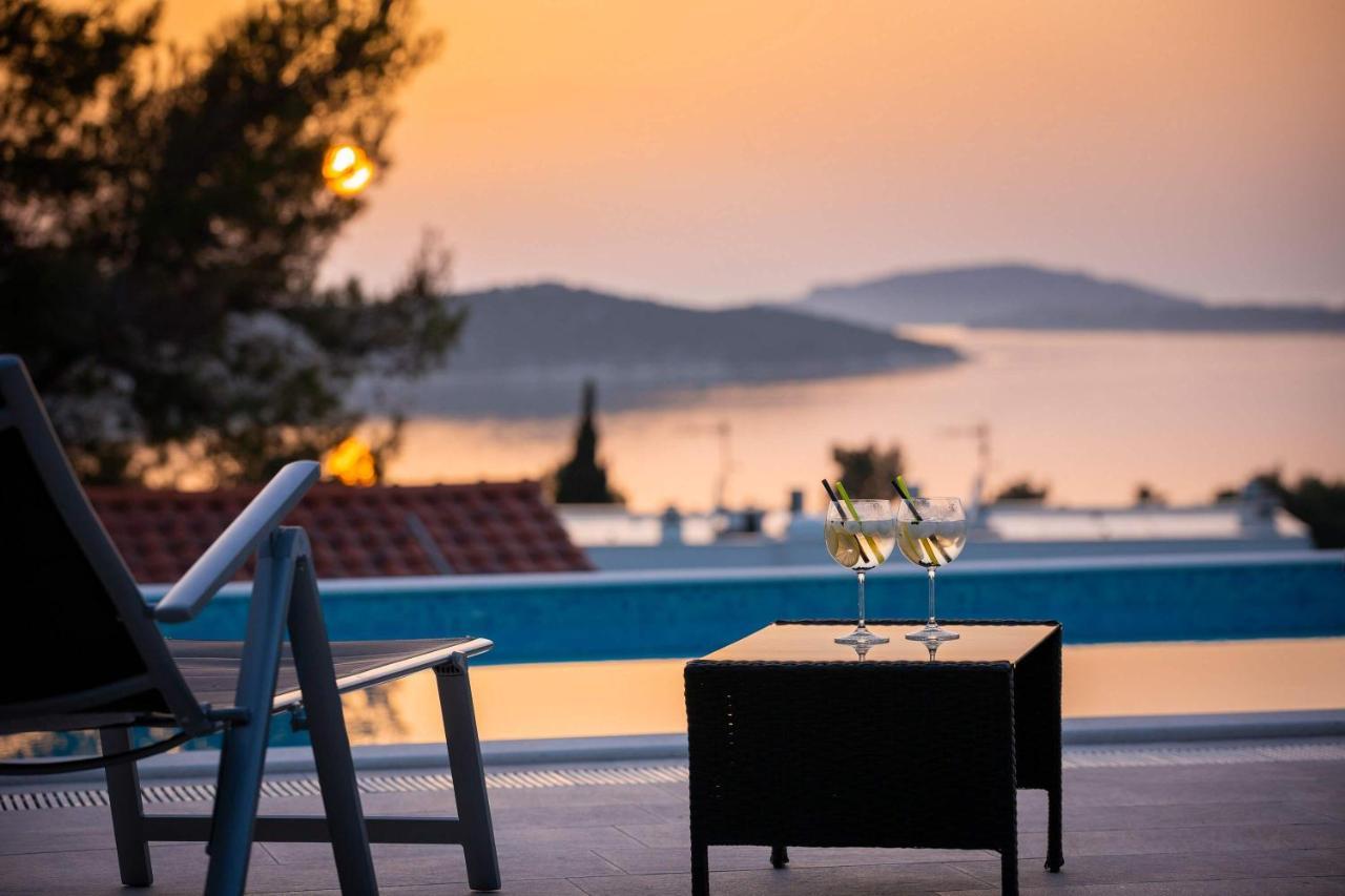Villa Tela With Pool زابوريتش المظهر الخارجي الصورة