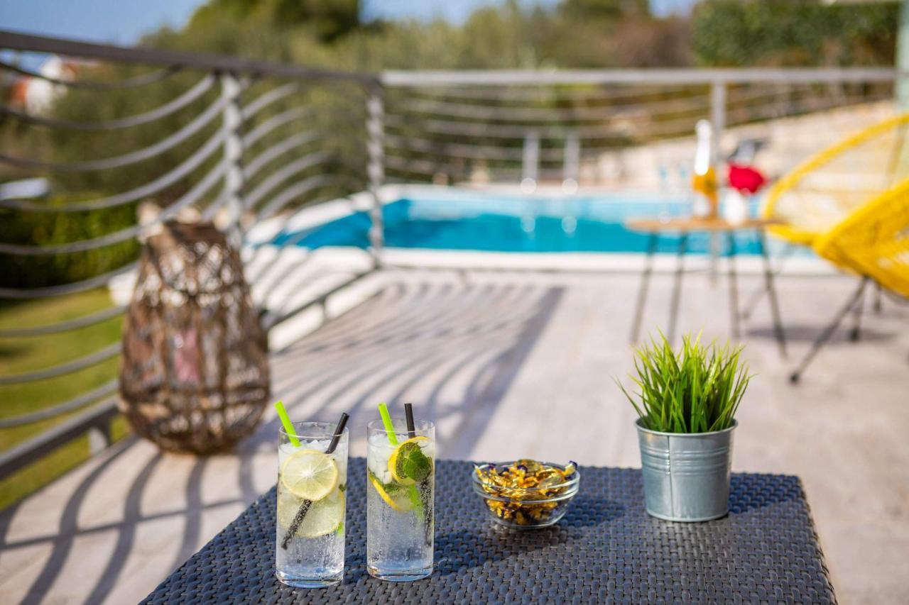 Villa Tela With Pool زابوريتش المظهر الخارجي الصورة